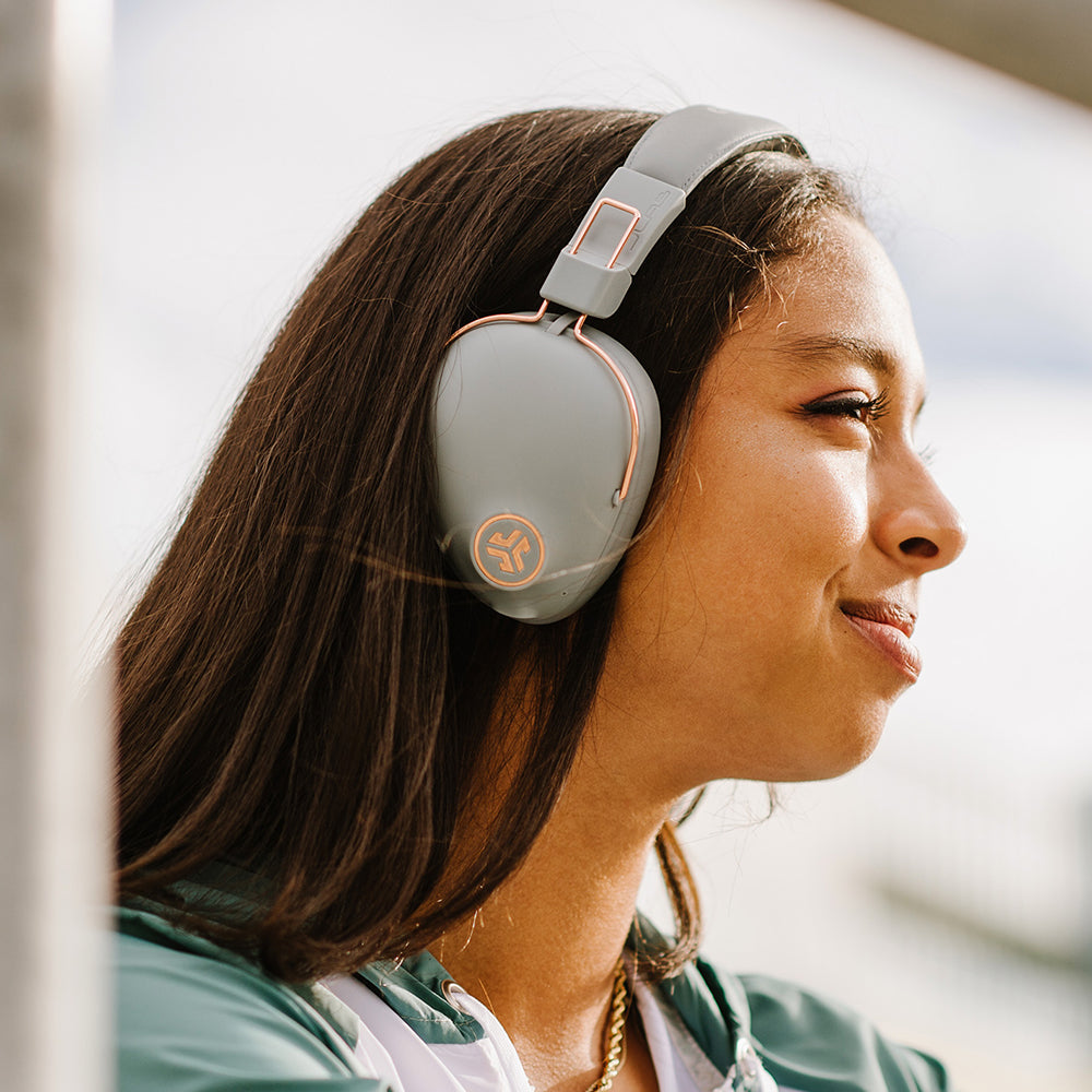 Studio Pro Wireless Over-Ear Headphones Slate Gray - Image 5