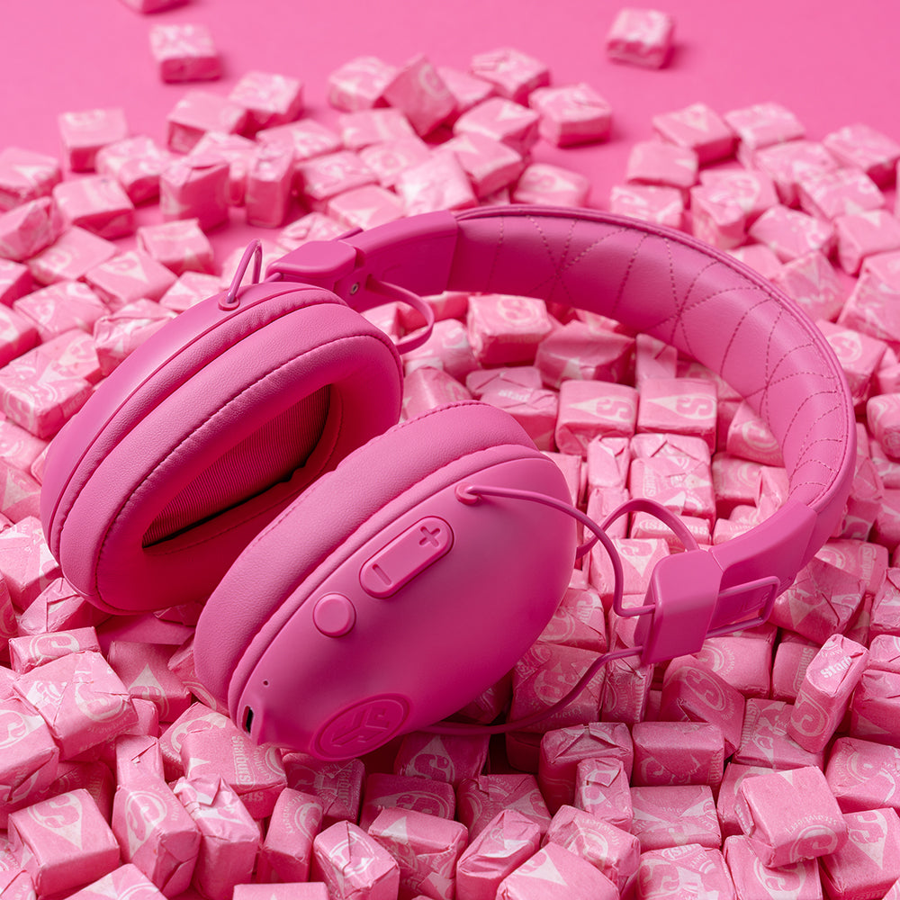 Studio Pro Wireless Over-Ear Headphones Pink - Image 3