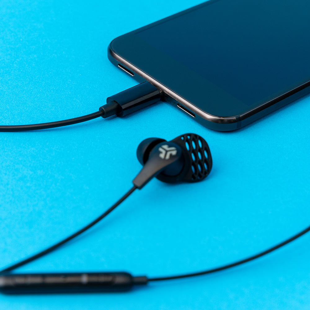 JBuds Pro USB-C Wired Earbuds Black - Image 5